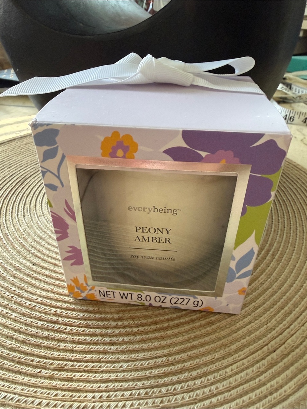 EVERYBEING Peony Amber Soy Wax Candle - White/Purple Gift Box 8 oz. Sealed